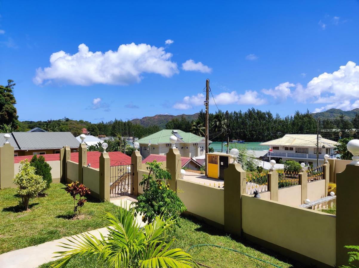 La Residence D'Almee Guesthouse Baie Sainte Anne Exterior photo